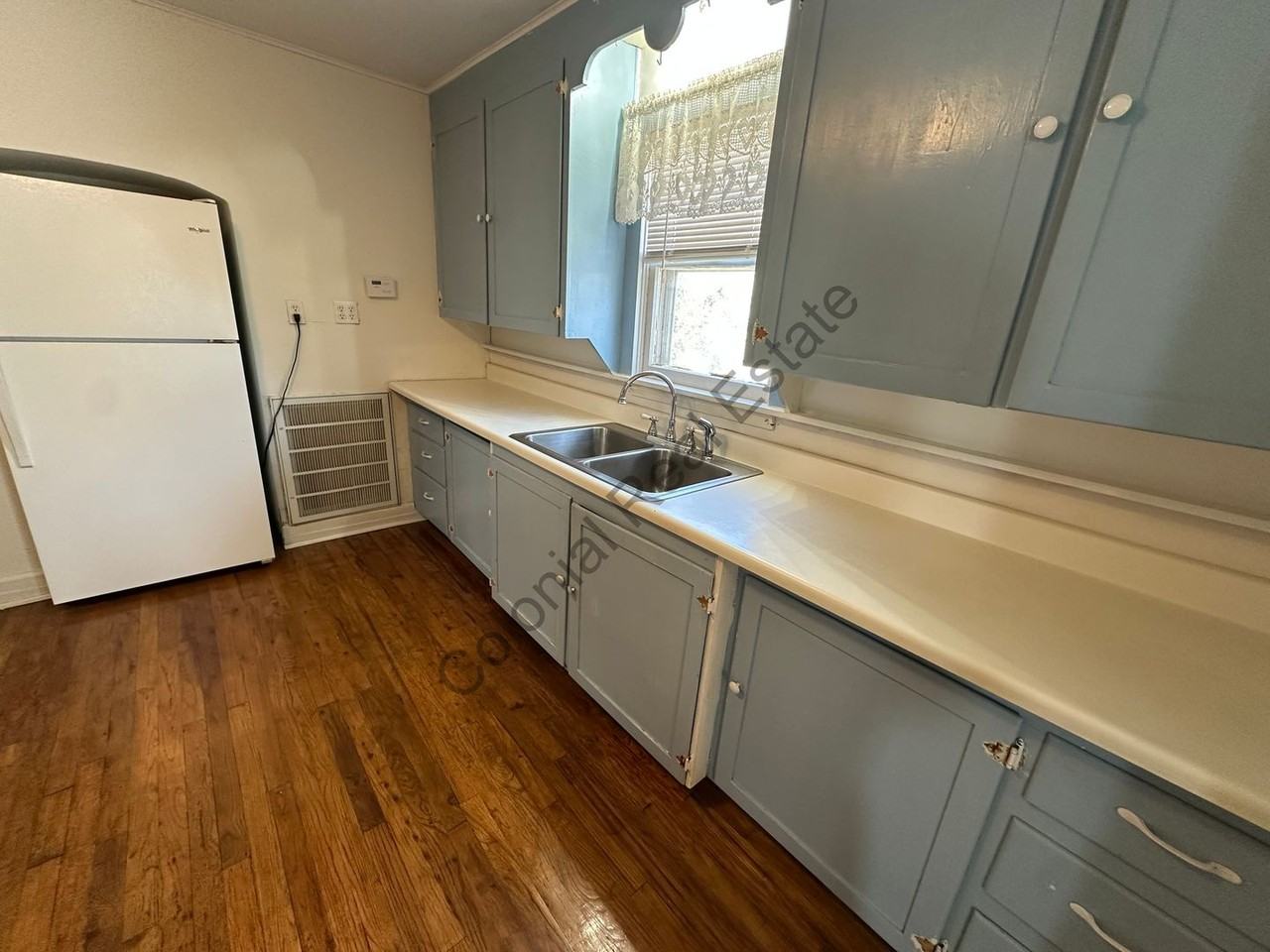 1208 Ross St - Photo 6 of 10