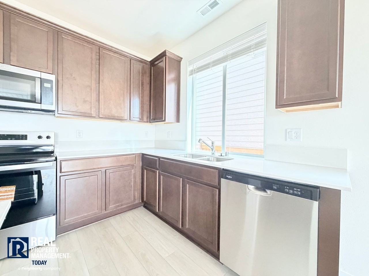 13616 185th Street Ct E - Photo 7 of 28