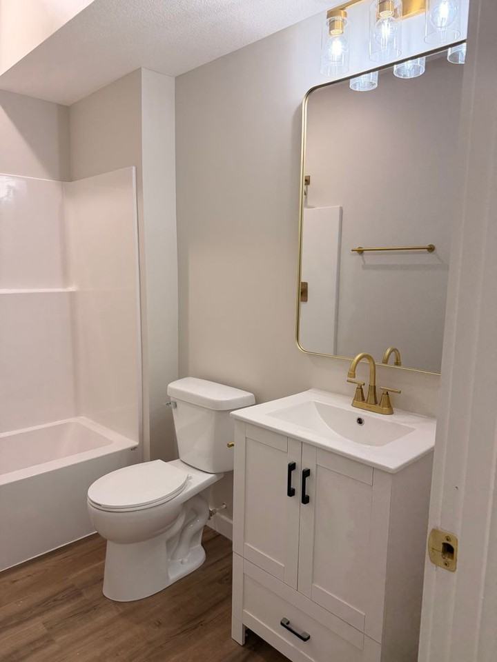 1306/1308 1st Street - Photo 4 of 17