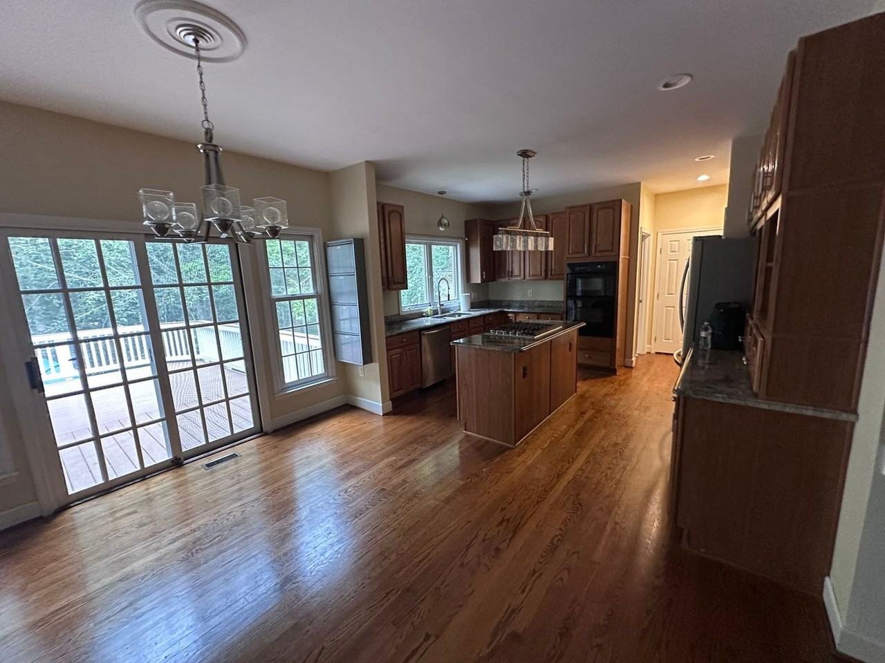 10205 Chinkapin Dr - Photo 3 of 31