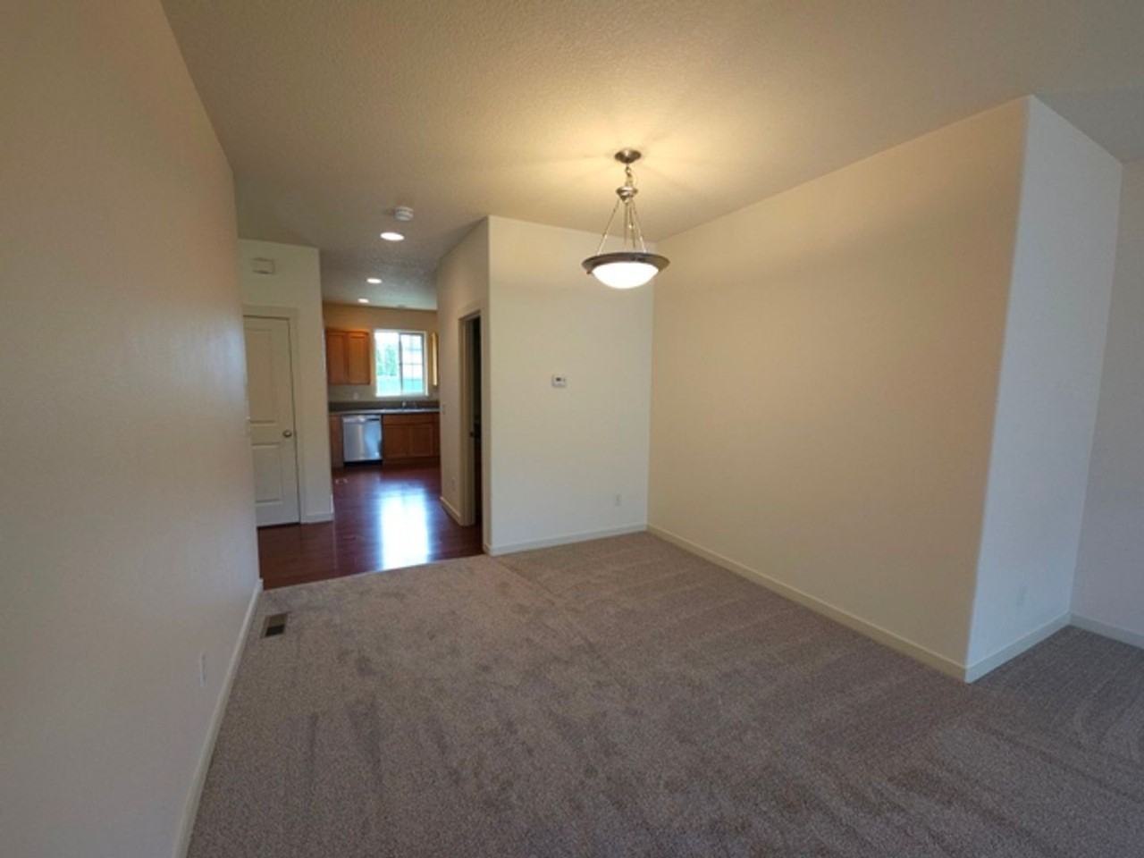 662 Rosemary Way - Photo 5 of 26