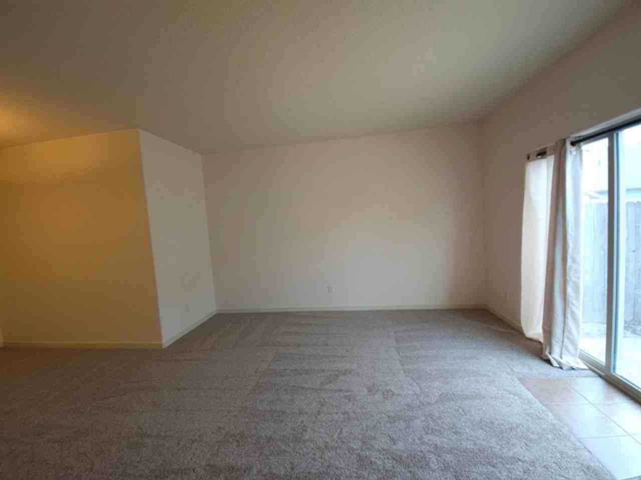 662 Rosemary Way - Photo 7 of 26