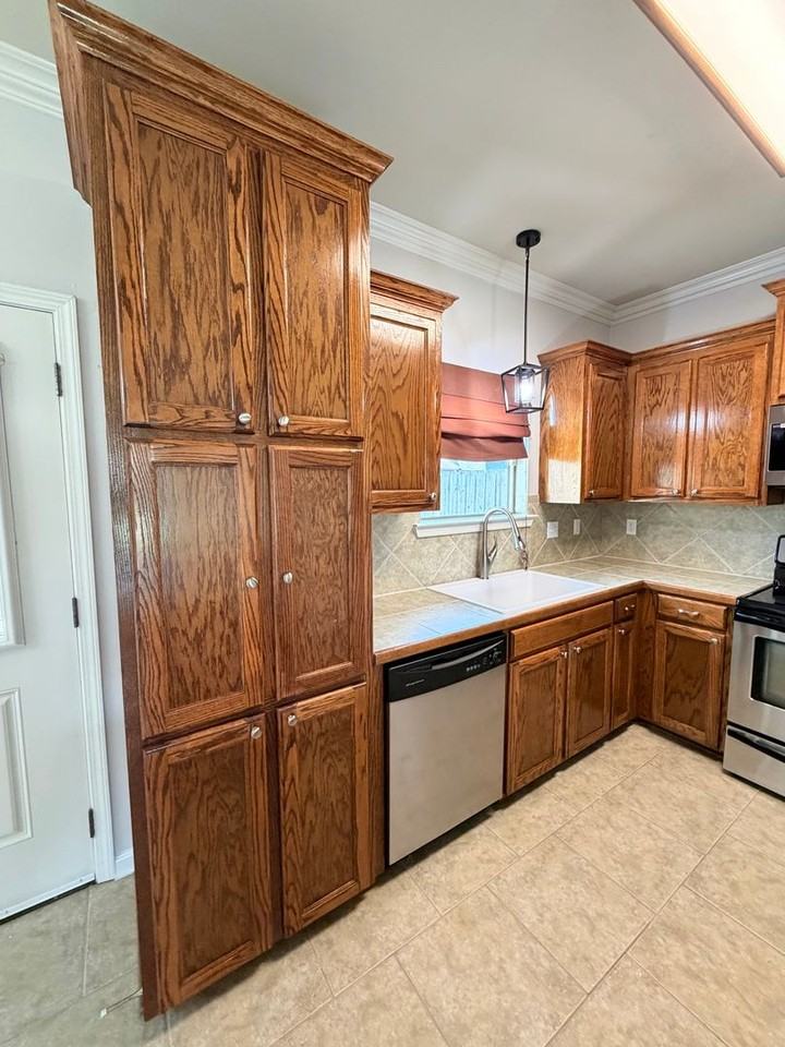 40325 Coldwater Landing Ave - Photo 3 of 21