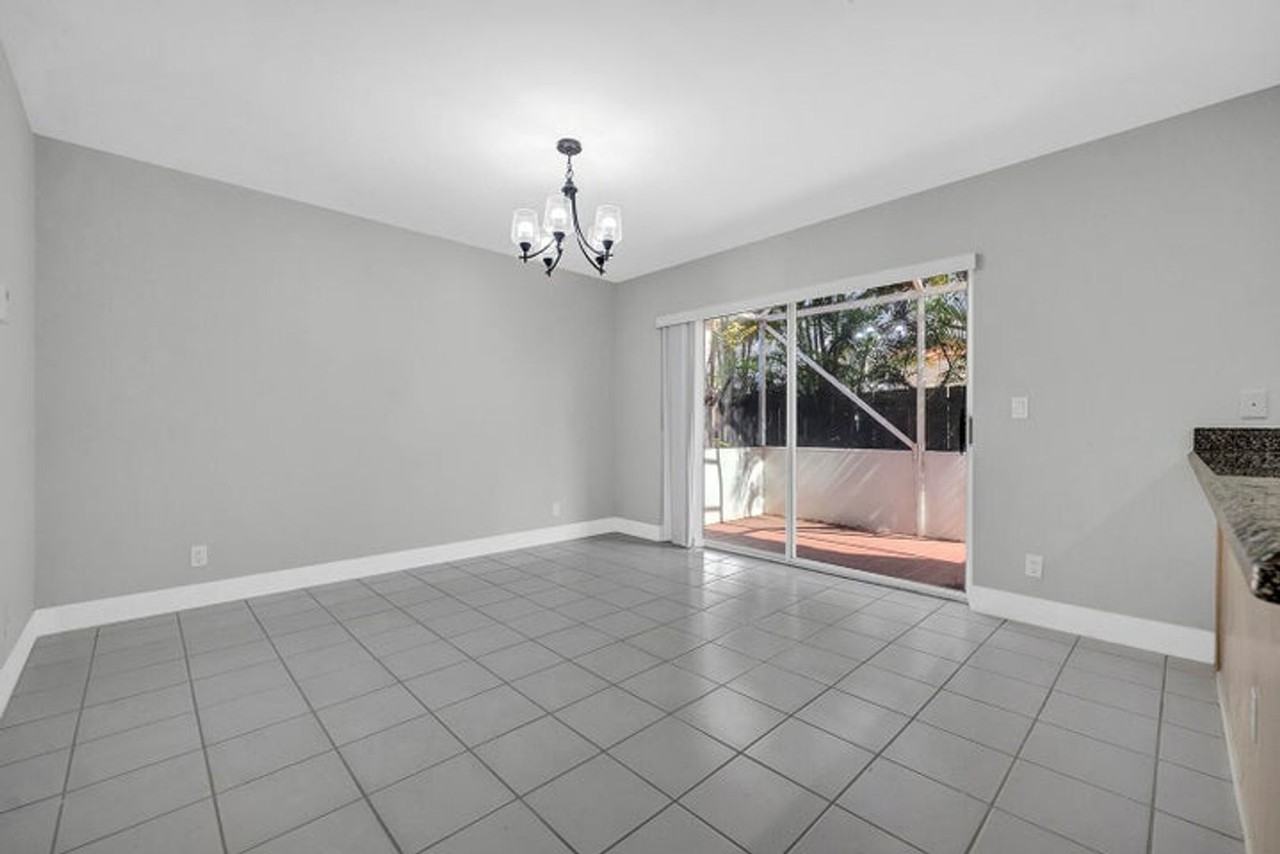 10820 Buttonwood Lake Dr - Photo 3 of 13