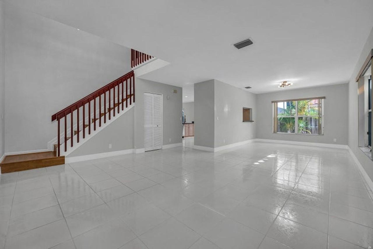 10820 Buttonwood Lake Dr - Photo 6 of 13