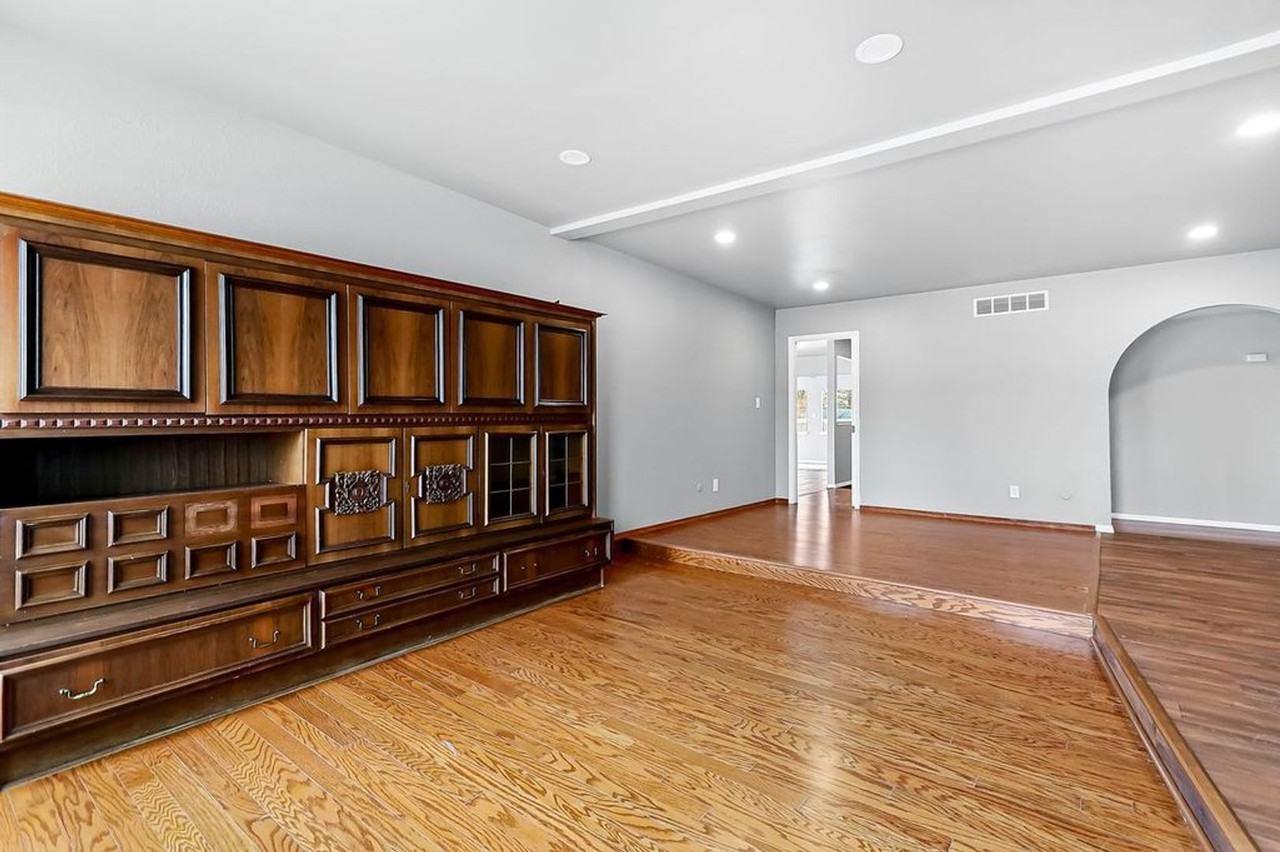 17001 Darrington Rd - Photo 2 of 50