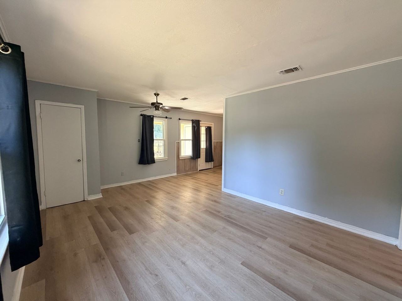 224 Virginia Ave - Photo 4 of 17