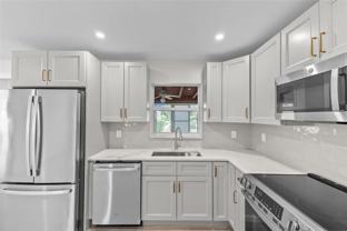 908 Lighthouse Dr - Photo 1 of 1