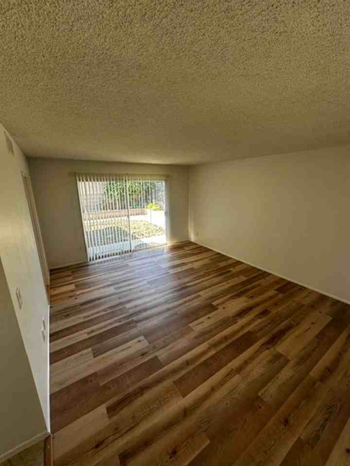 7275 Coolidge St - Photo 2 of 22