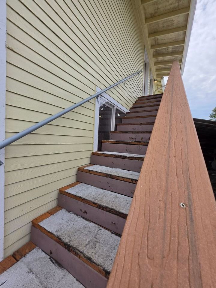 1146 Sw Lee Ln - Photo 2 of 16