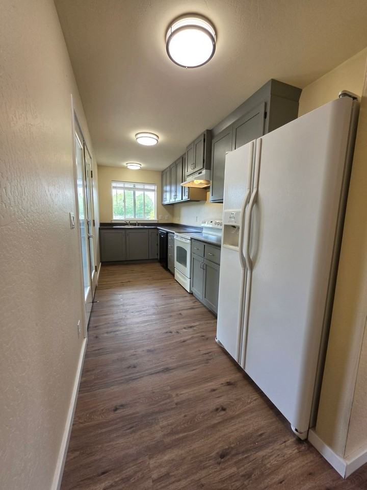 1146 Sw Lee Ln - Photo 5 of 16