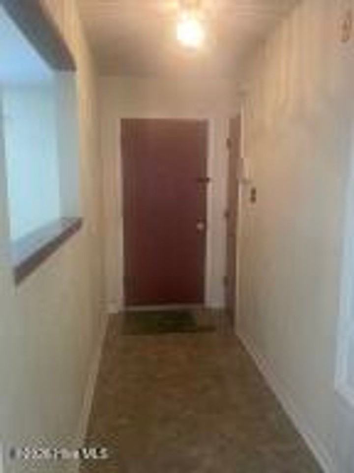 4110 White Pine Ct - Photo 2 of 15