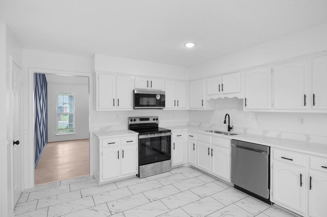 7124 Brandee Dr - Photo 3 of 24