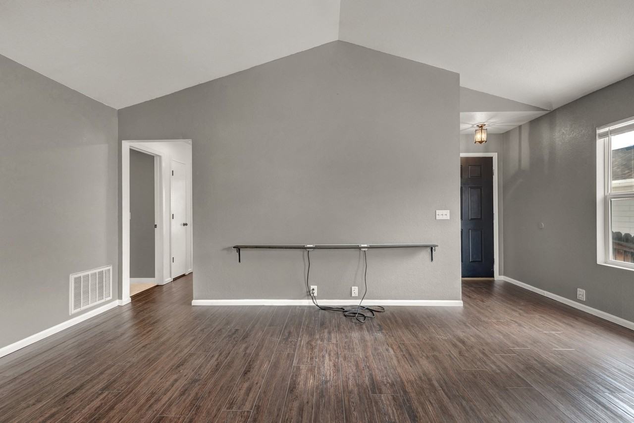 12533 Pine Valley Cir #1 - Photo 6 of 24