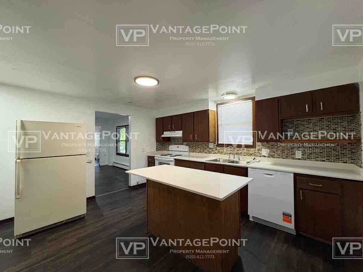 206 Amory St Lowr - Photo 2 of 17