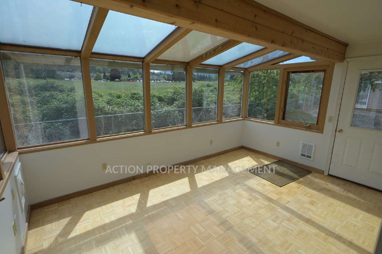 431 W Salal Pl - Photo 5 of 27