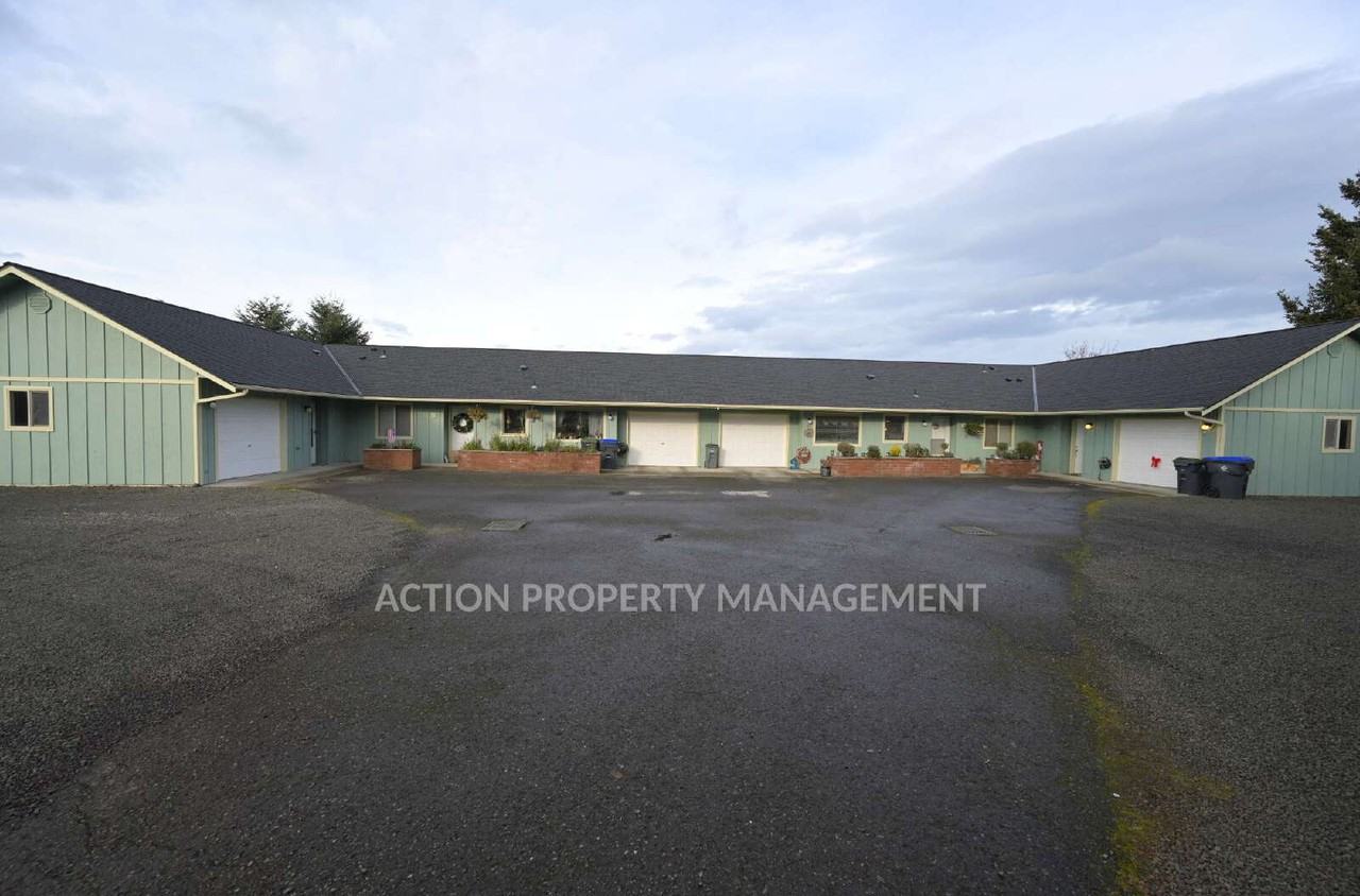 93 Jesslyn Ln #A - Photo 3 of 24