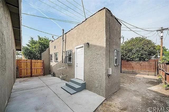 803 East 89th Street, Unit 8864 McKinley Ave - Photo 5 of 7