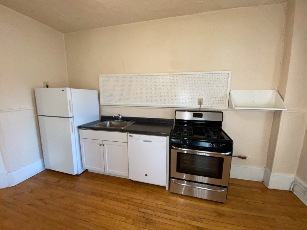 2012/2014 Dupont Ave S #8 - Photo 4 of 12