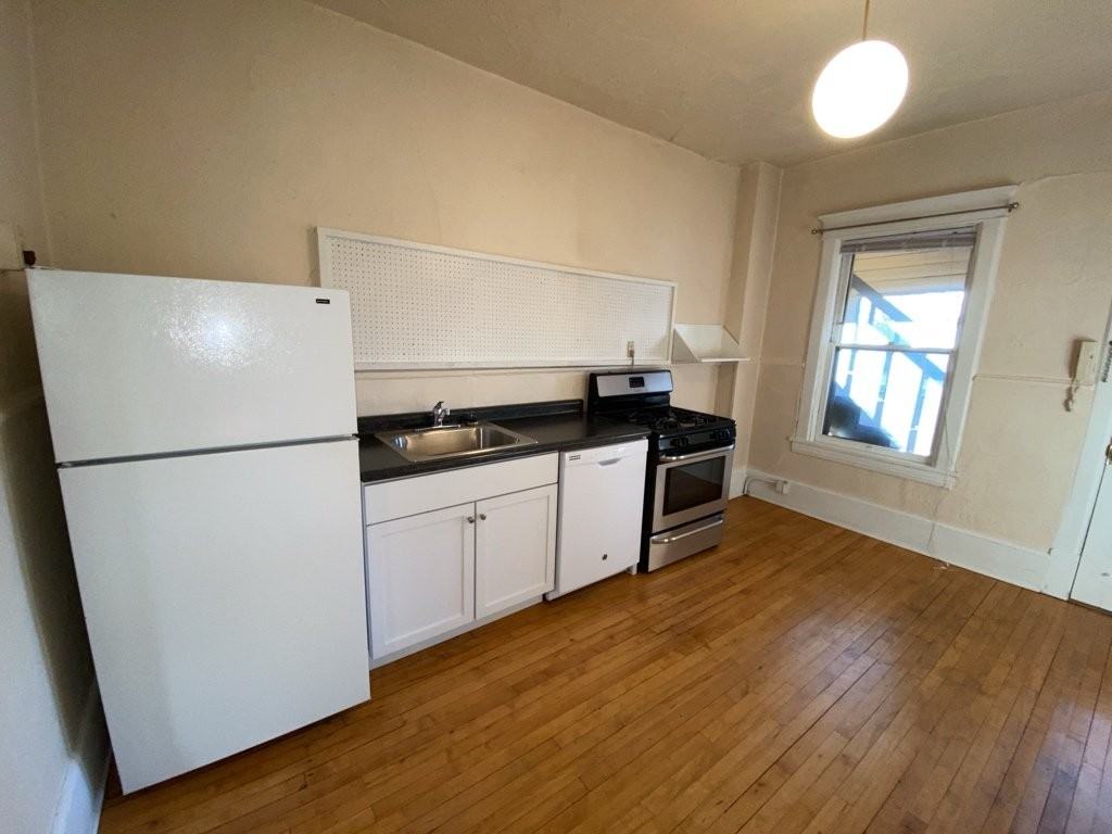 2012/2014 Dupont Ave S #8 - Photo 5 of 12