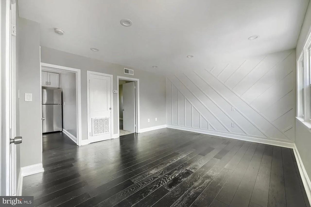 2908 Clearview Avenue, Unit 2 - Photo 4 of 12