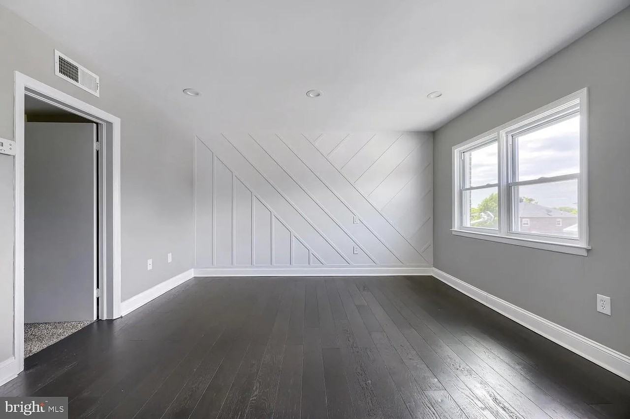 2908 Clearview Avenue, Unit 2 - Photo 5 of 12
