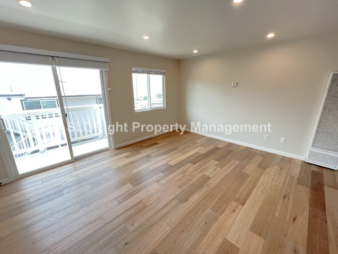 125 Terrace Ave - Photo 2 of 10