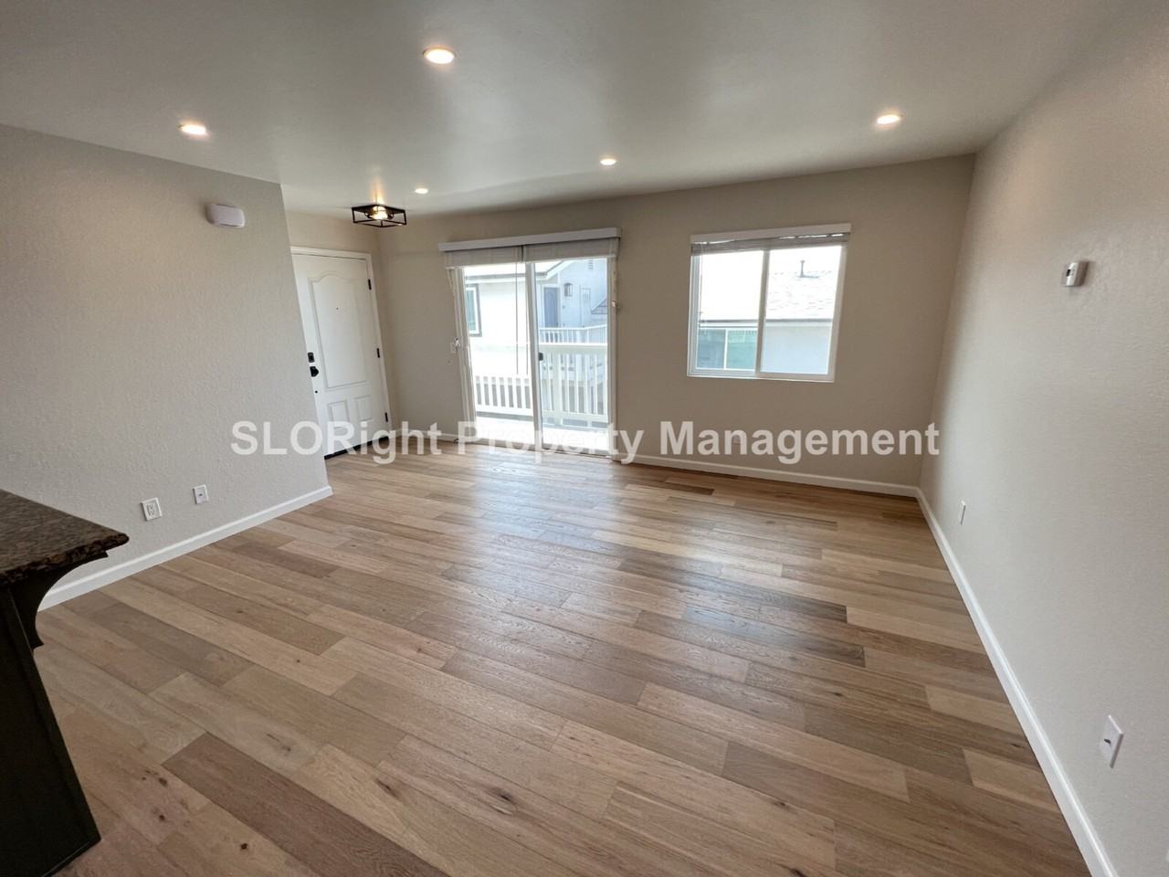125 Terrace Ave - Photo 3 of 10