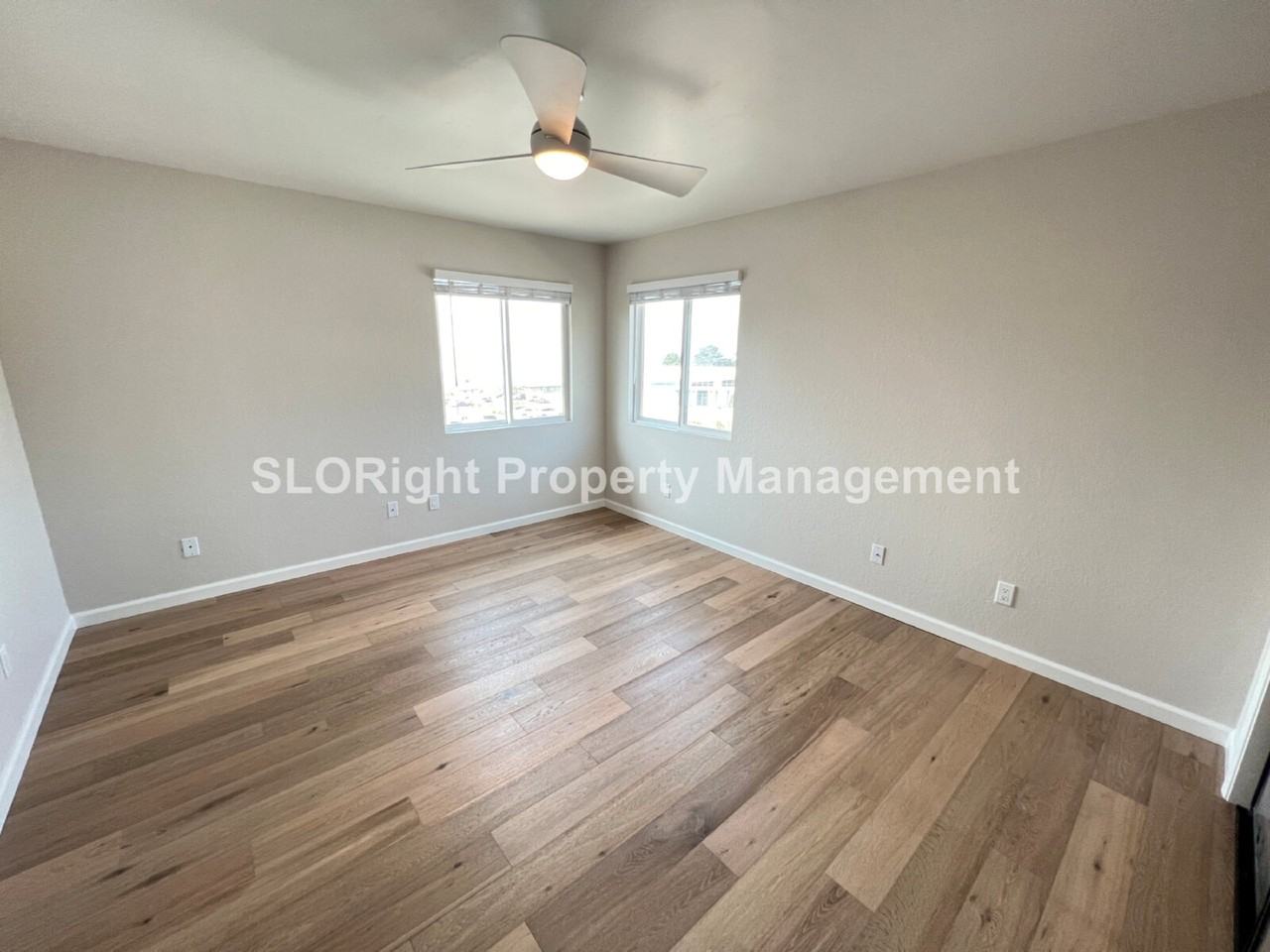 125 Terrace Ave - Photo 5 of 10