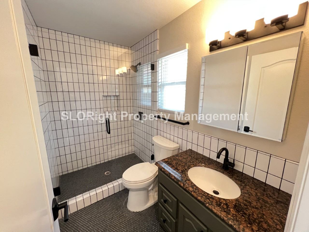 125 Terrace Ave - Photo 7 of 10