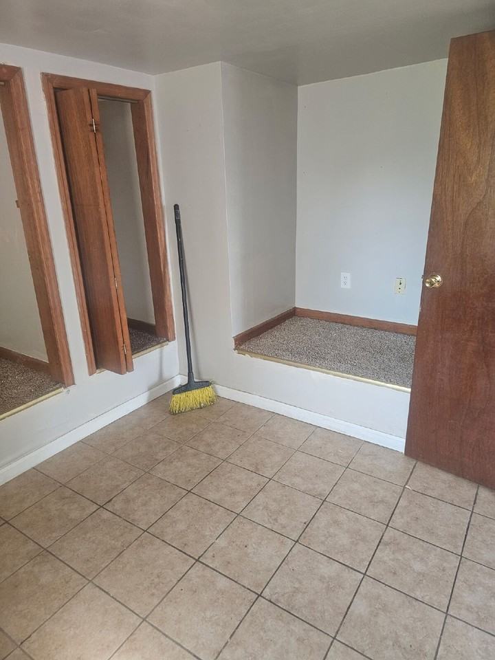 81 Nesbitt St - Photo 5 of 10