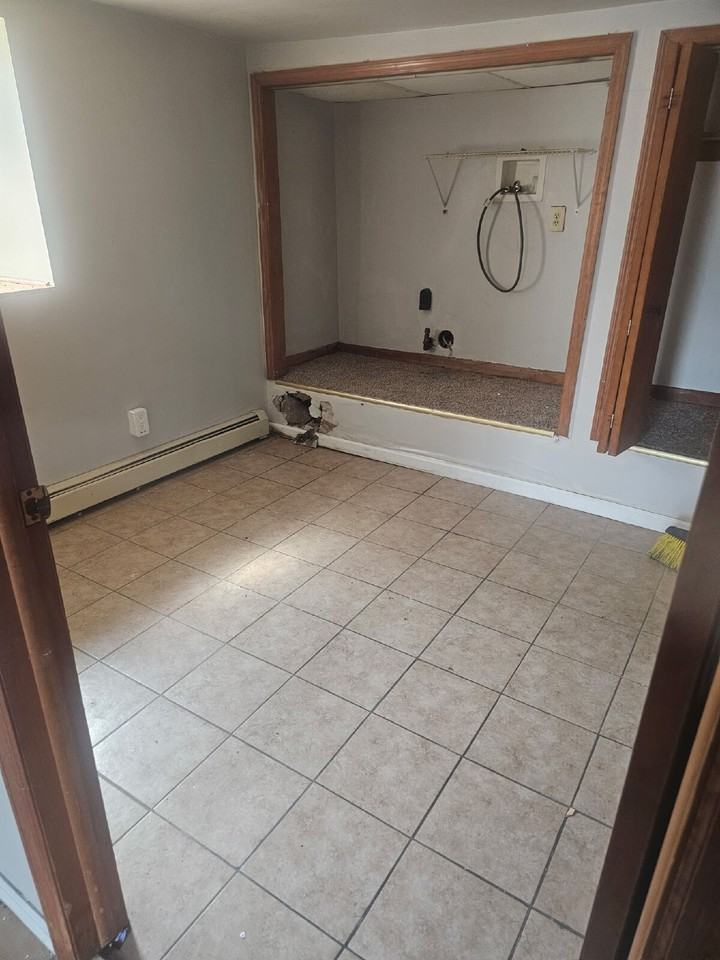 81 Nesbitt St - Photo 6 of 10