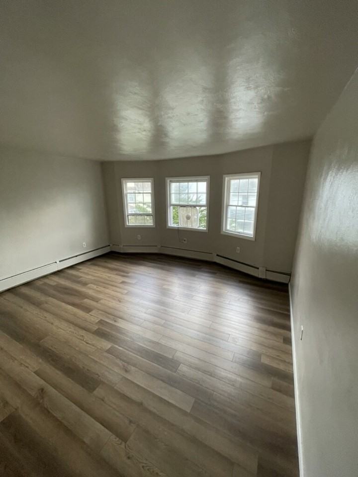 495 Carey Ave - Photo 6 of 15