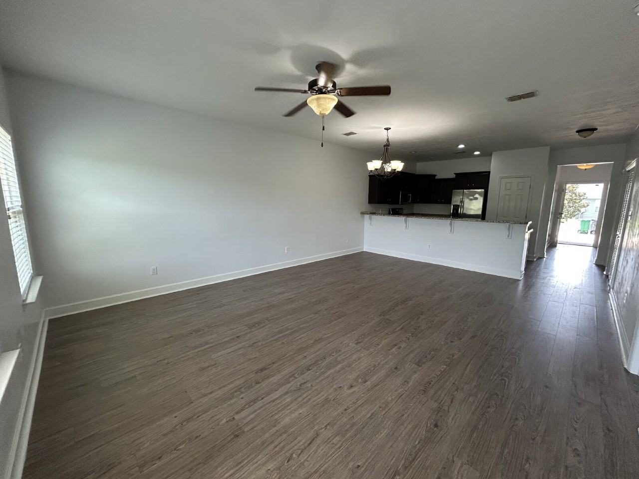 1005 Chase Creek Cir - Photo 4 of 29