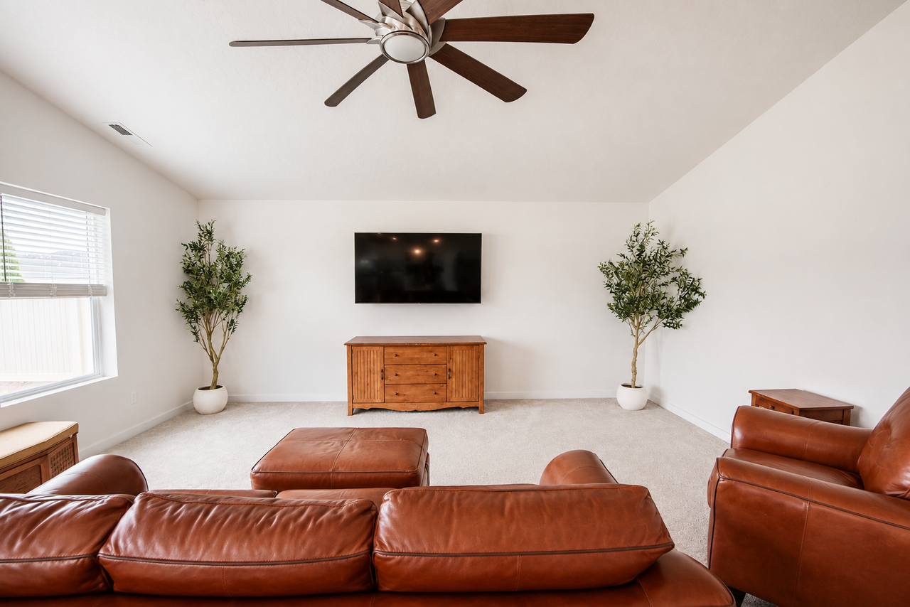 15409 Hogback Way - Photo 2 of 12