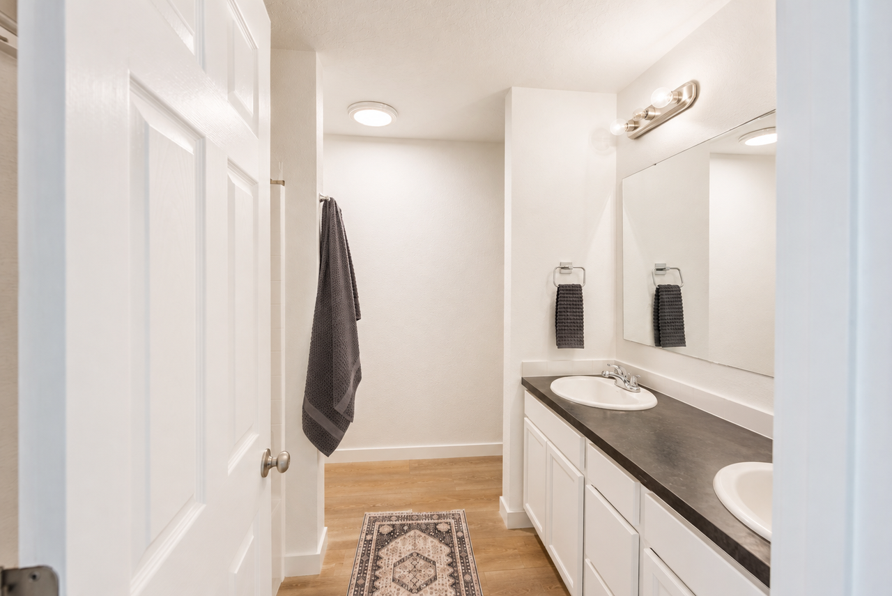 15409 Hogback Way - Photo 6 of 12