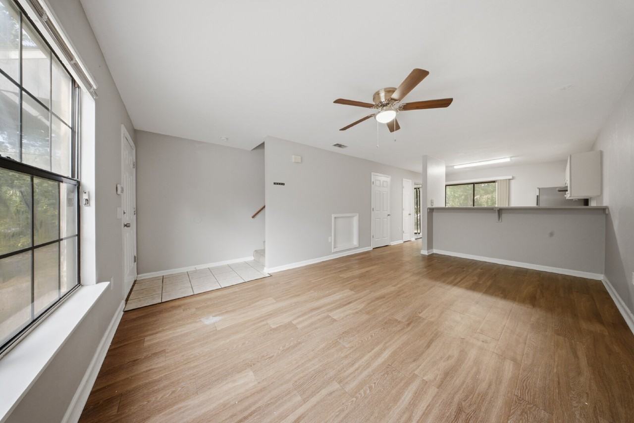 132 Dixie Dr Apt 10 - Photo 3 of 21