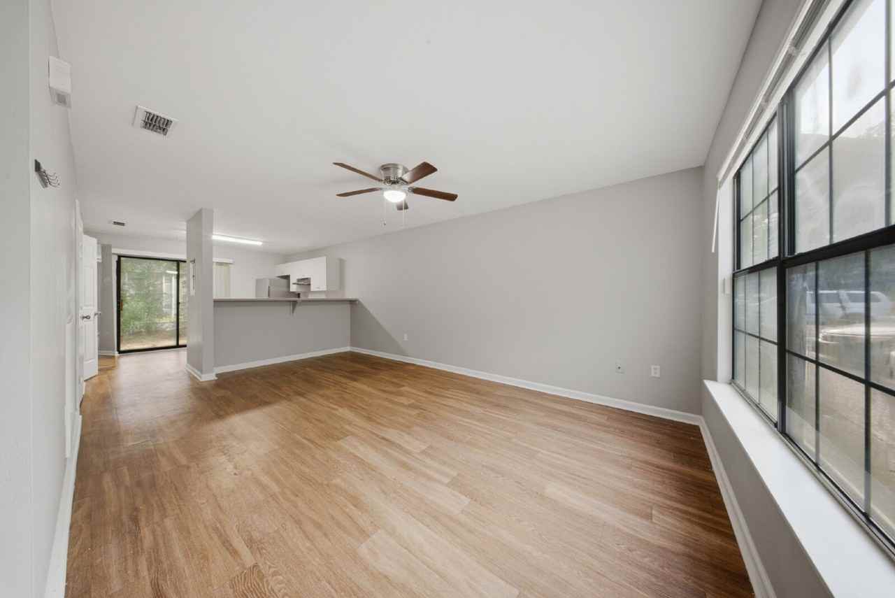132 Dixie Dr Apt 10 - Photo 4 of 21