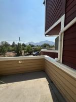 featured image of 2873 Springdale Ln