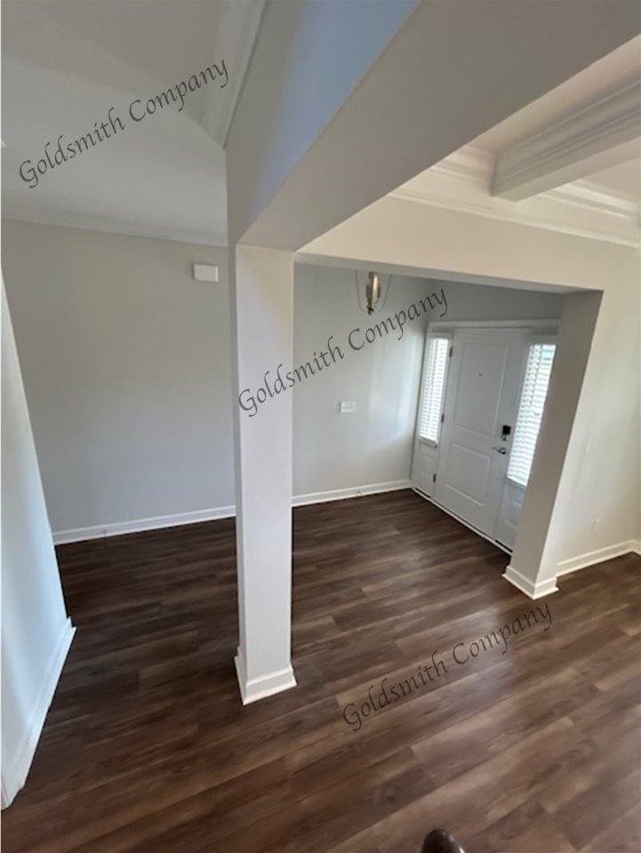 410 Plumblee Ln - Photo 6 of 18