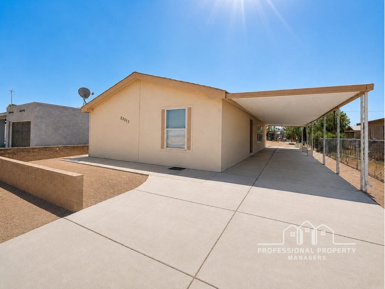 28517 E Bakersfield Ave - Photo 2 of 16