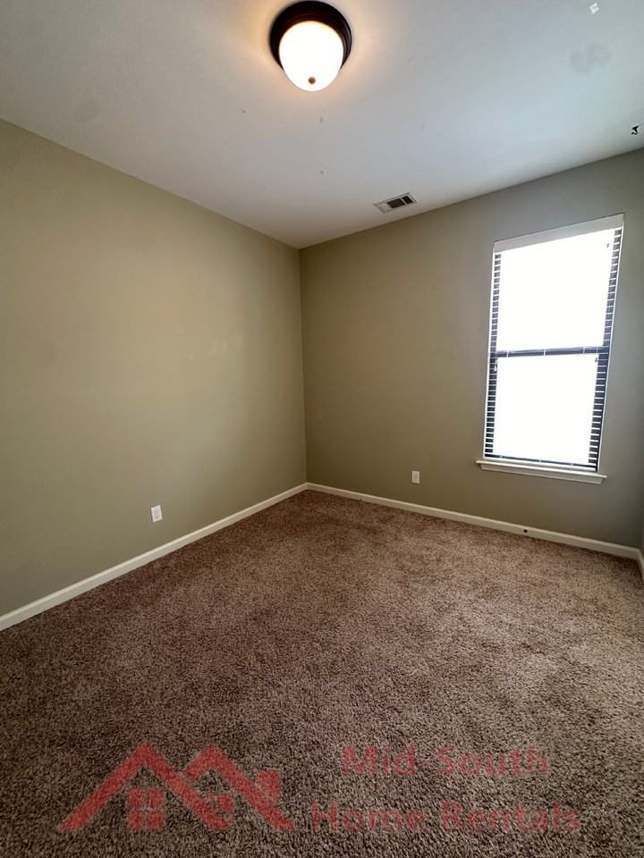 12430 Dusty Field Rd - Photo 7 of 32