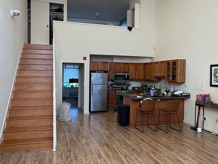 950 Harrison St - Photo 3 of 16