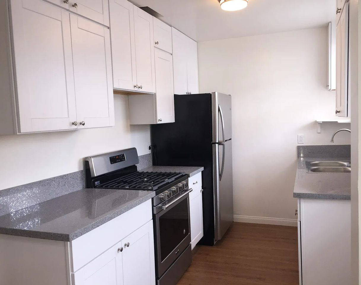 10964 Venice Blvd - Photo 3 of 15