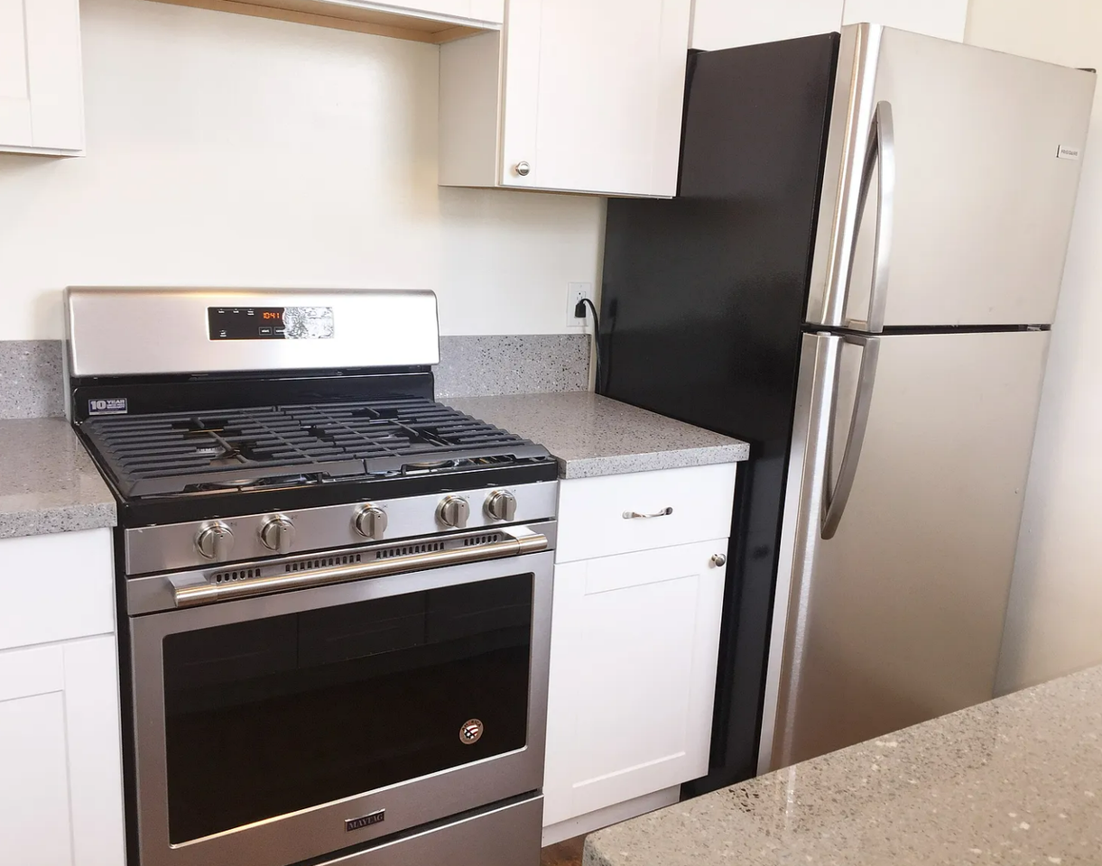 10964 Venice Blvd - Photo 4 of 15