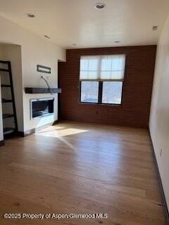 933 Main St - Photo 3 of 10