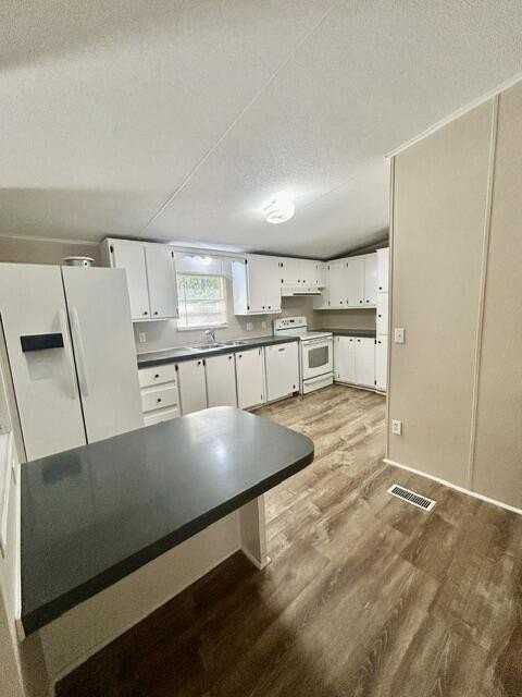 247 Saddlejump Pl - Photo 6 of 16