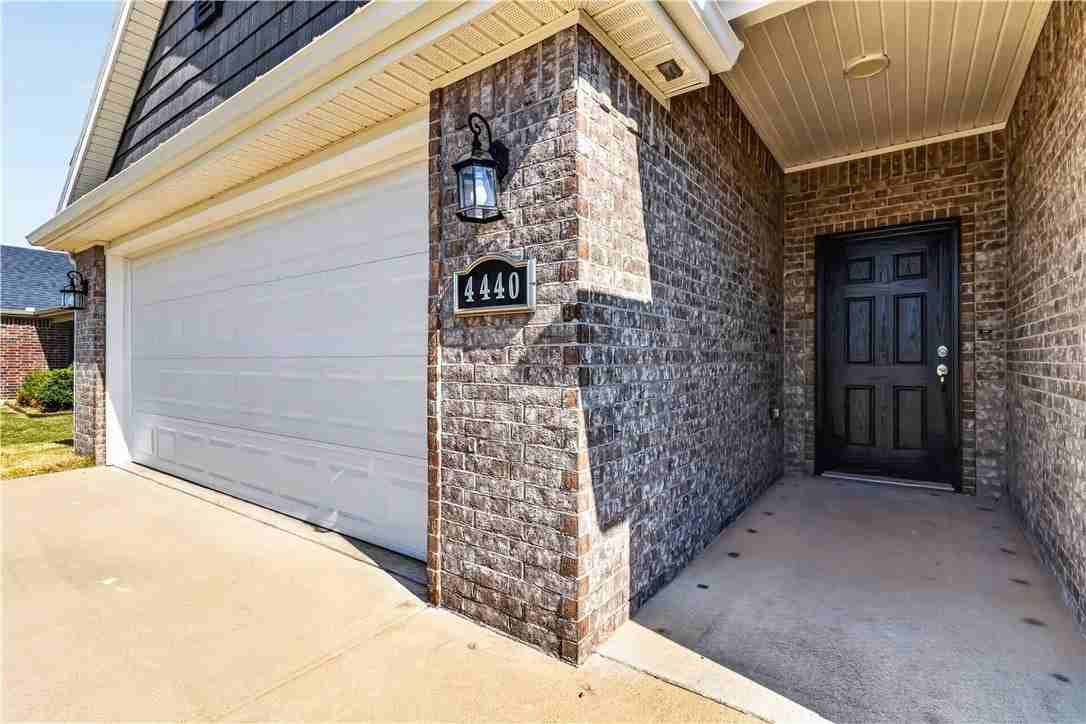 4440 W Havana Ave - Photo 4 of 35