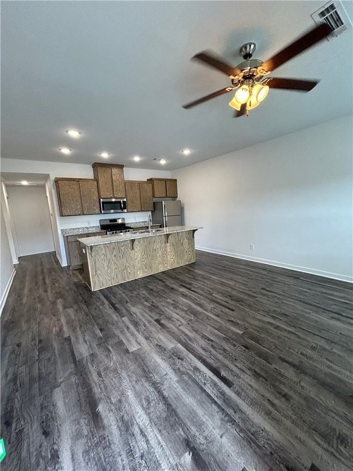 636 Hidden Springs Dr #3 - Photo 2 of 14