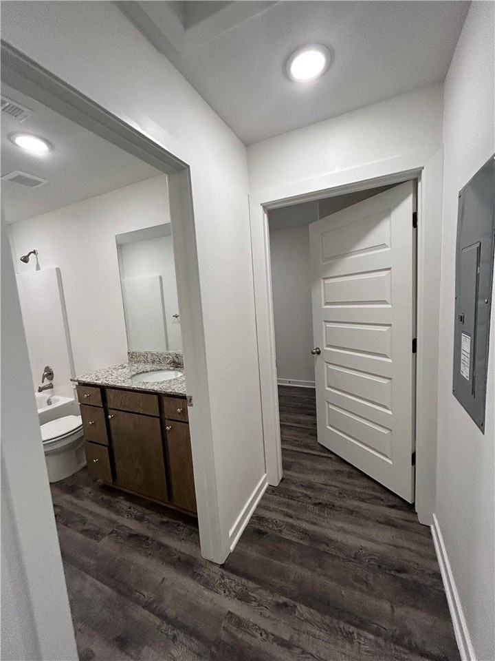 636 Hidden Springs Dr #3 - Photo 7 of 14